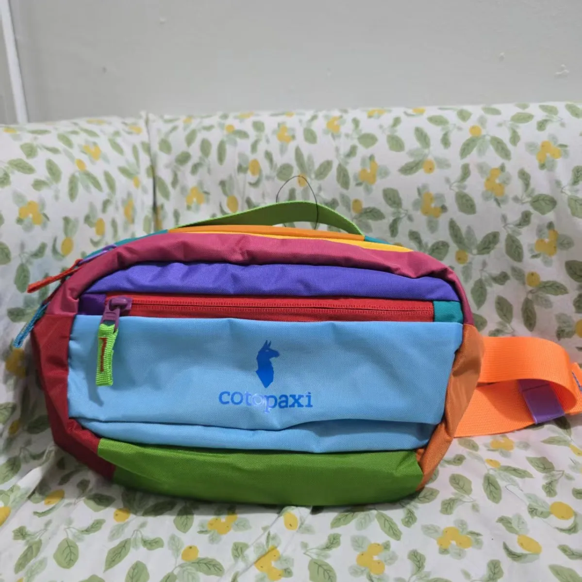 Tas Pinggang Multifungsi Ringan Dopamin Fashion Multiwarna 3L Outdoor Baru