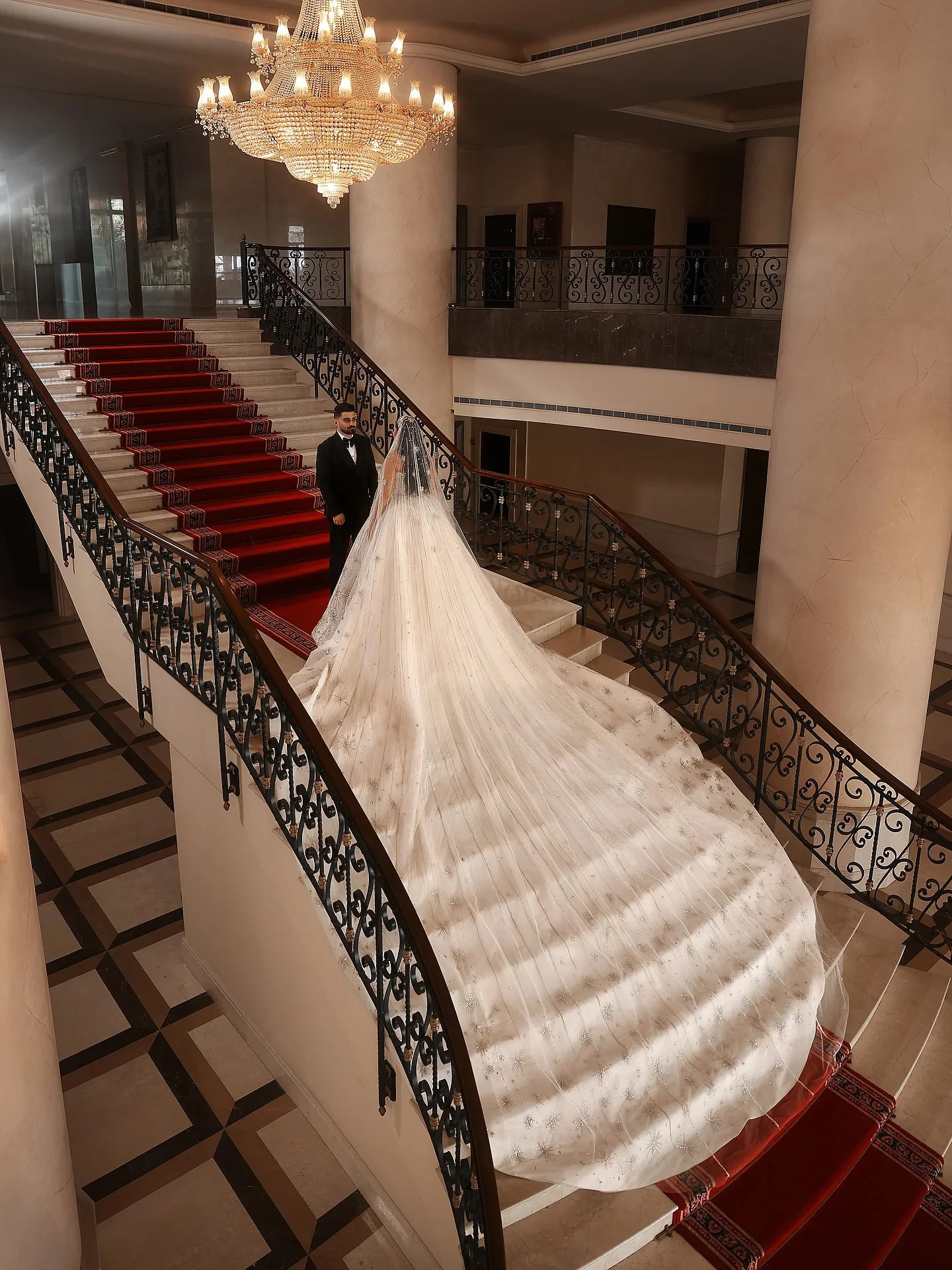 Requintado vestido de casamento de cristal sem alças vestido de baile elegante miçangas renda vestido de noiva personalizado sem mangas vestidos de novia