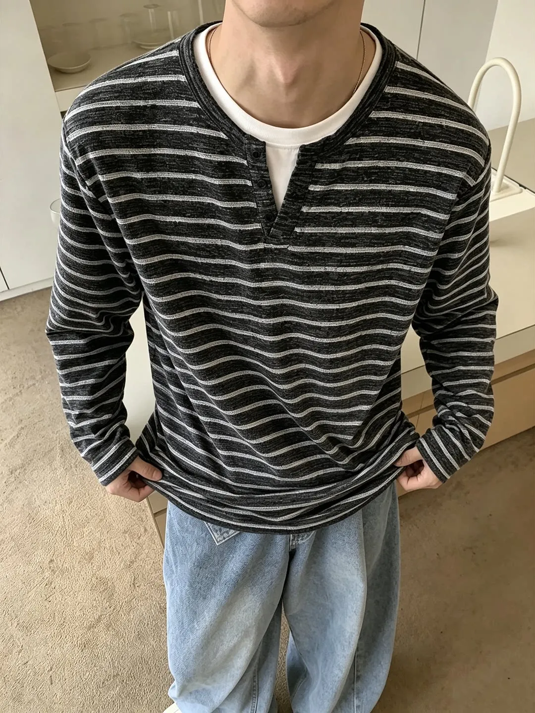 Retro V-Neck Striped Long Sleeve T-Shirt Men's Autumn New Cleanfit American Style Sweatshirt Loose Fit Comfortable Polyester ...