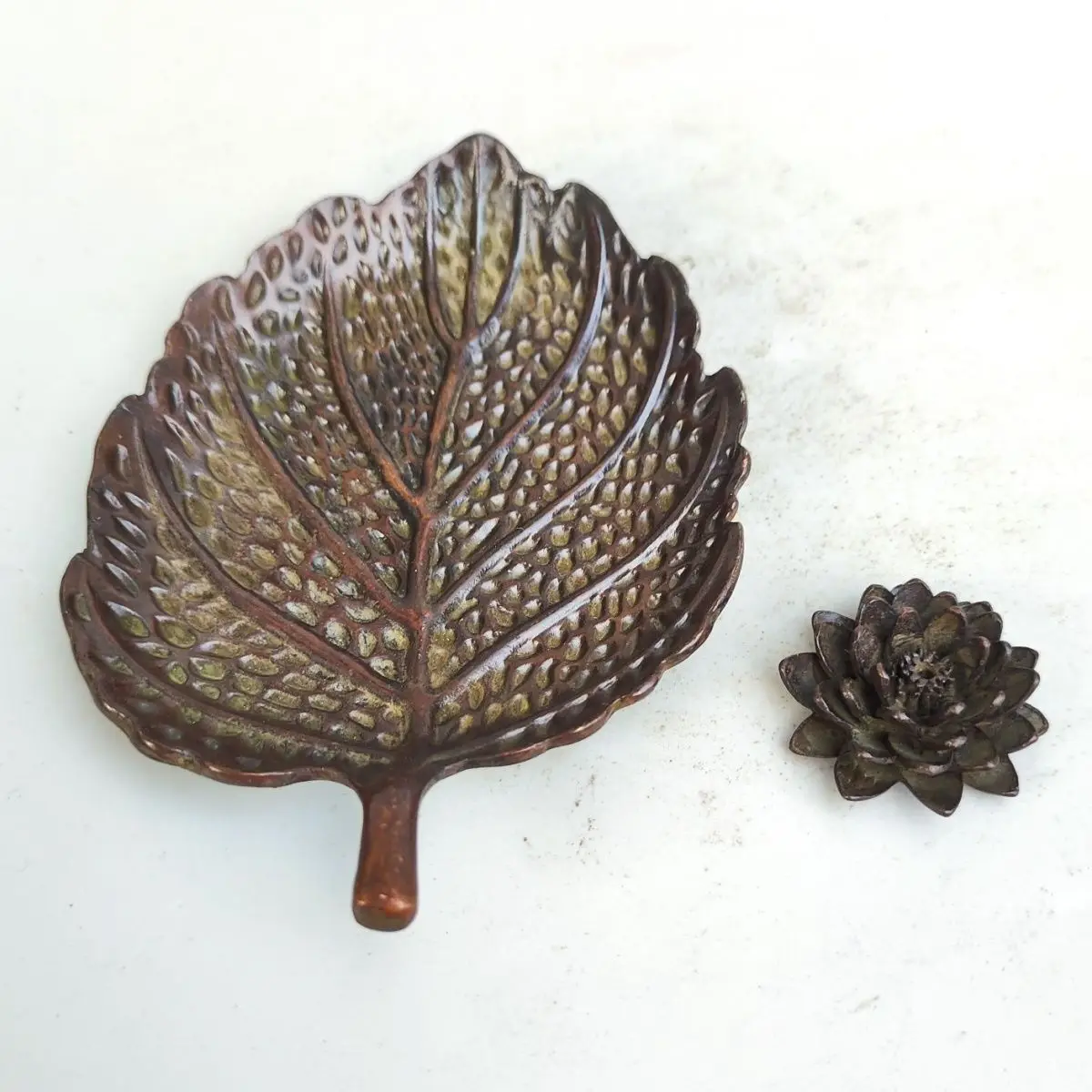 Zen lotus leaves Incense Burner Statue for Tea Home Decor Ornaments