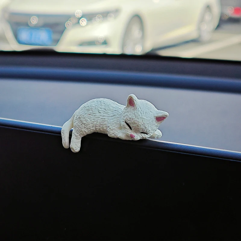 Kawaii DIY Edge Cat Miniature Ornaments Kitten Figurines Simulation Resin Cat Cartoon Cat Car Interior Accessories Model Gifts