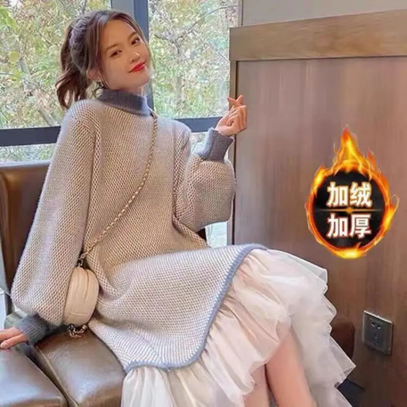 ชุดเดรสไหมพรมทรงหลวมสไตล์ฝรั่งเศส ความยาวปานกลางคลุมเข่า แฟชั่นฤดูใบไม้ร่วงฤดูหนาว 2025 สำหรับผู้หญิง