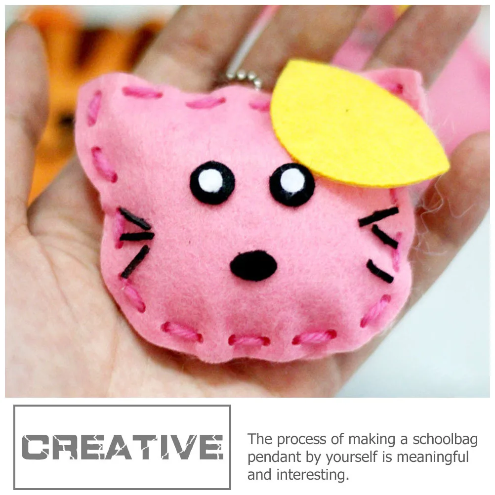 8Pcs Animal Pendant Making Kit Non-Woven Fabric DIY Schoolbag Hanging Charm Kids Educational Handmade Craft Supplies