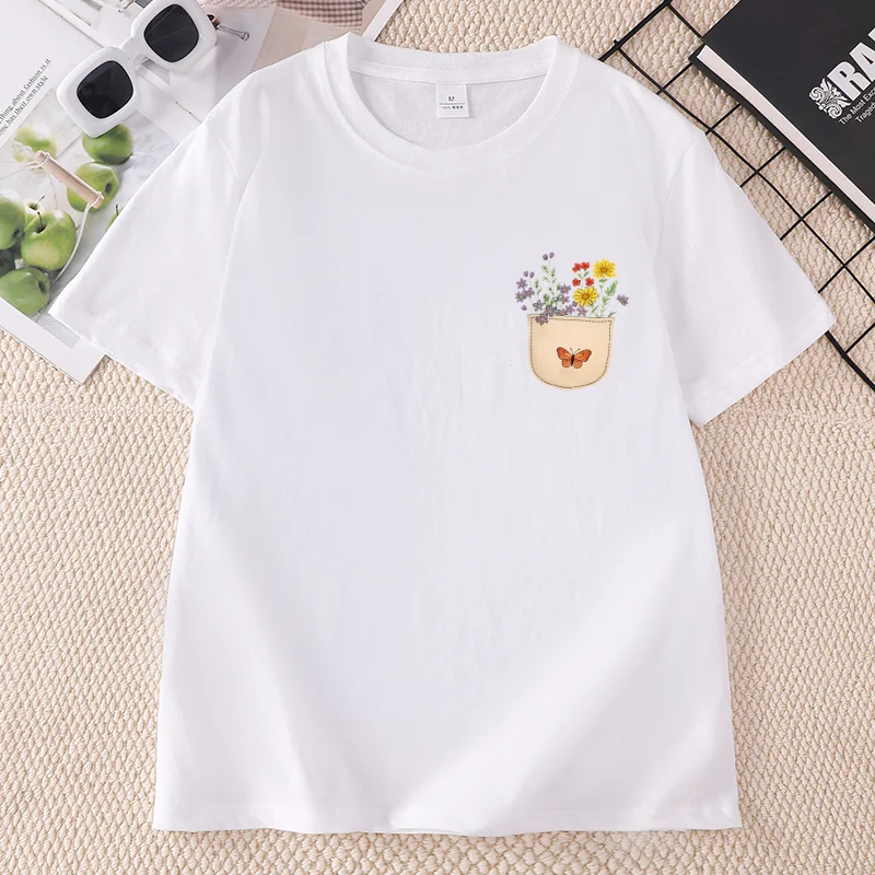 Whale Shark Retro Graphic T-shirts Vintage Sea Creature Moon Tshirt Men Women Summer Funny Tee Cotton Short Sleeve Tshirt