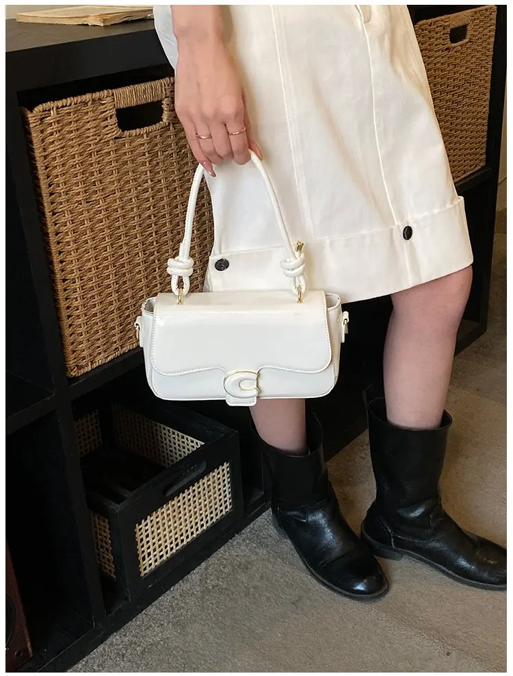 

Women's Luxury Crescent Handbag 2026 New Arrival Glossy Patent Leather Multi-Color Elegant Shoulder Purse