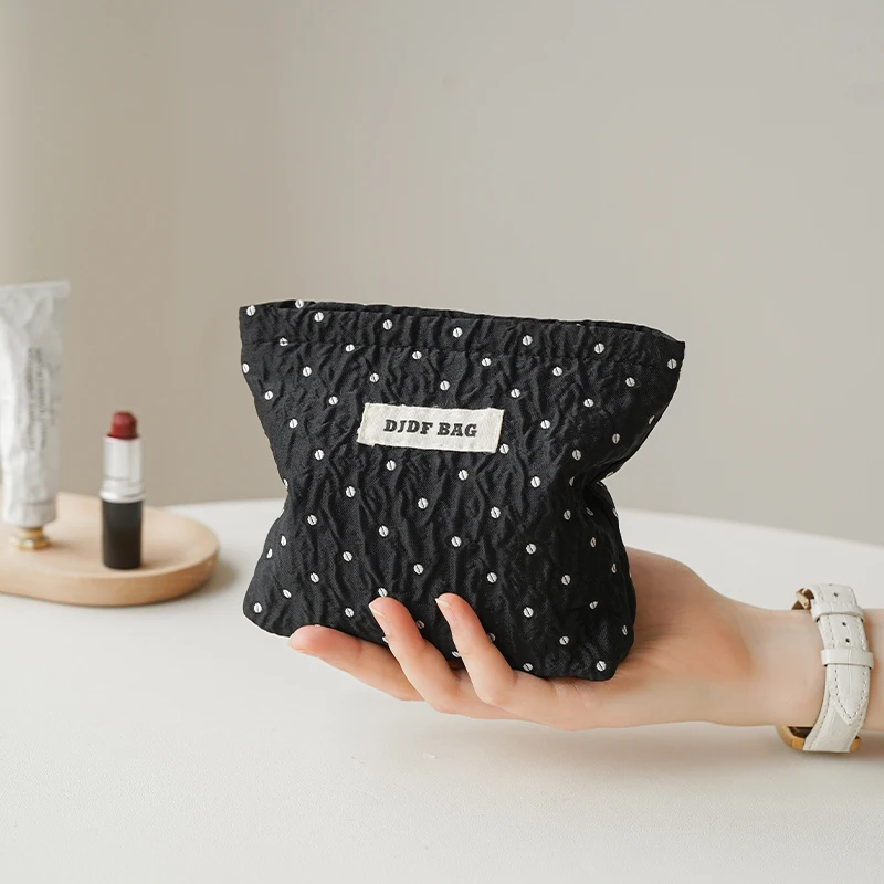 Black canvas small polka dot women\'s makeup bag portable coin purse key case cosmetic lipstick storage bag commuter liner bag