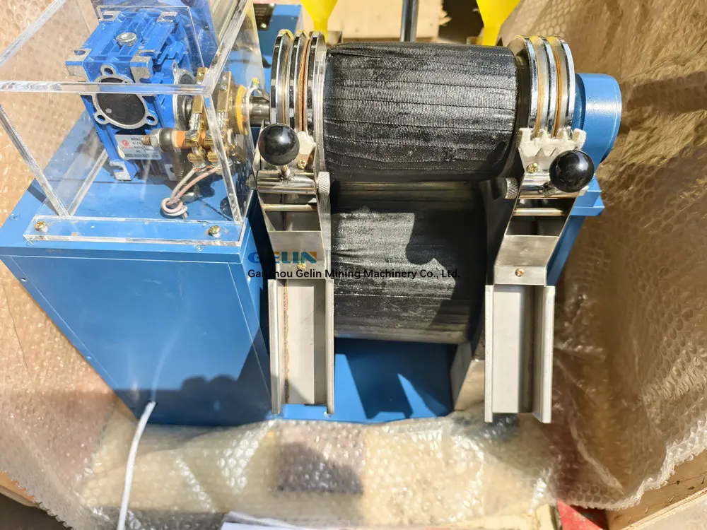 Small Mineral Magnet Separation Machine Iron Roller Magnetic Separator with Motor Lab Roll Dry Magnetic Separator