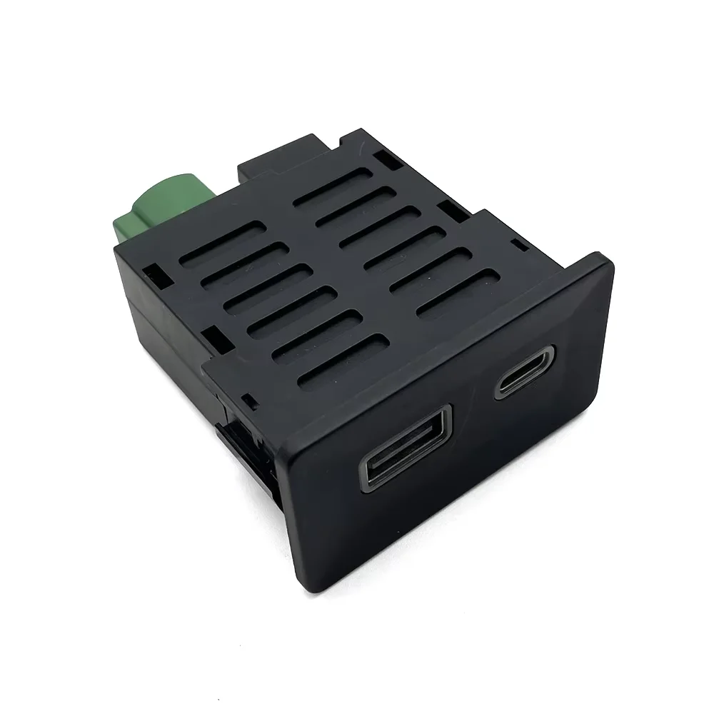 Wireless CarPlay USB Type-C Media Socket for VW Golf 7 MK7 Passat B8 MIB2 Retrofit Adapter Plug view 4