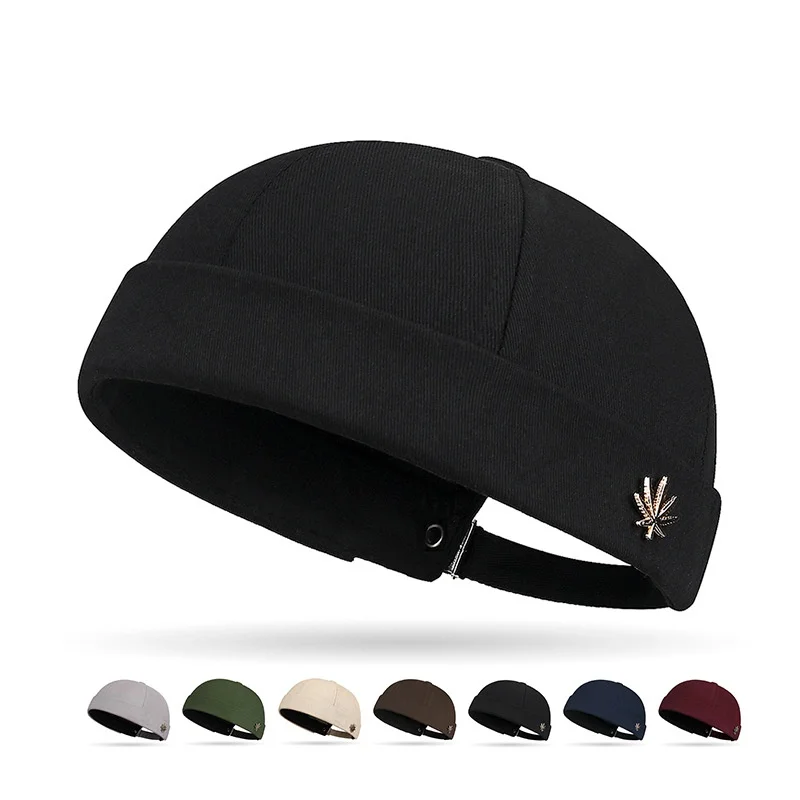 New Maple Leaf Metal Label Brimless Landlord Hat Trendy Street Hip Hop Melon Skin Caps Male Female Simple Docker Beanie Cap