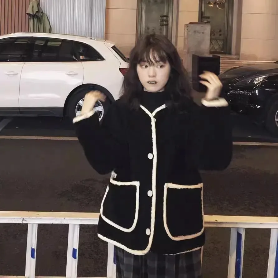 Autunno Inverno girocollo splicing giacca di pelliccia di agnello allentata donna casual tuta sportiva corta fibra di poliestere manica intera tipo allentato