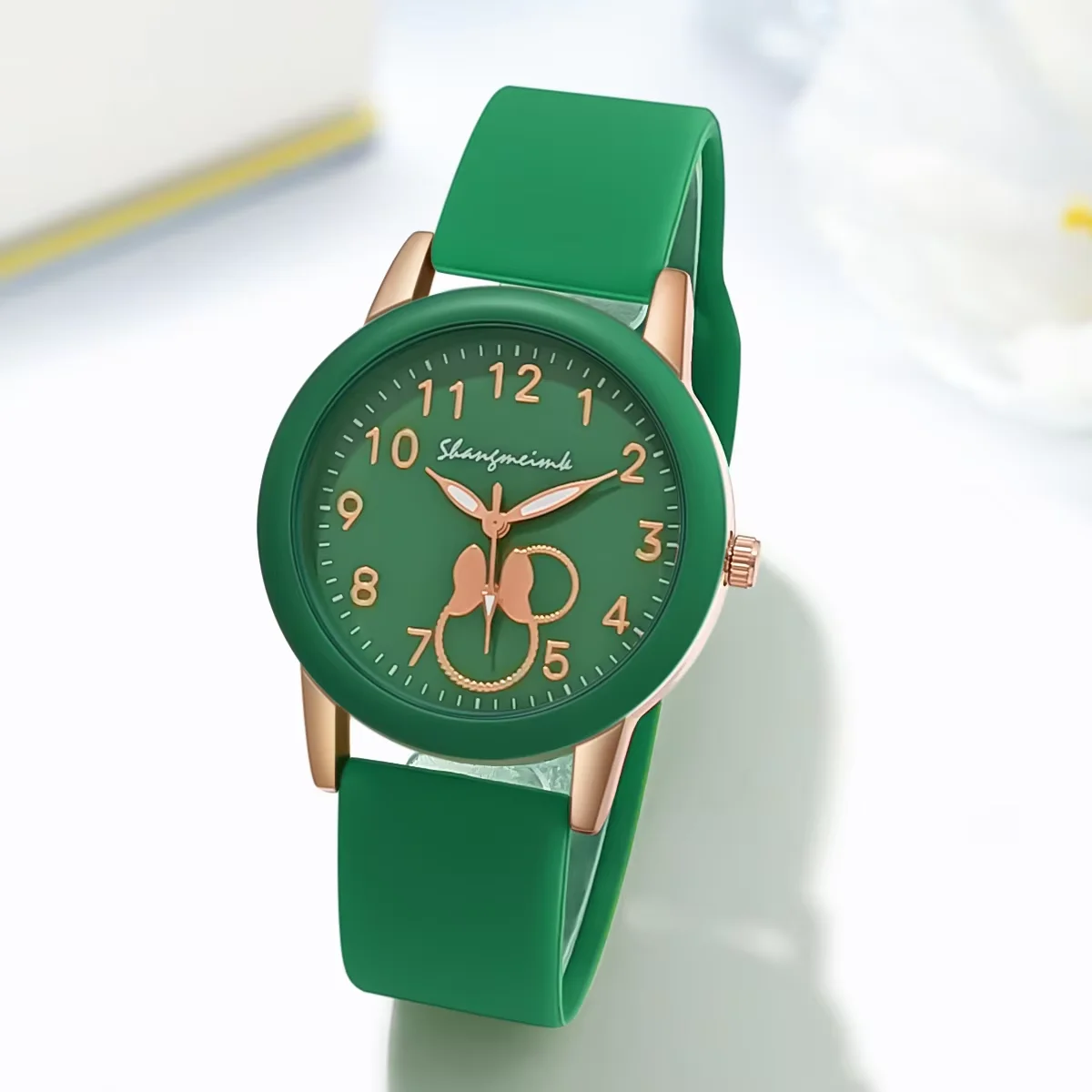 1pc Women\'s Watch Casual Silicone Strap Material Digital Scale Quartz Watch