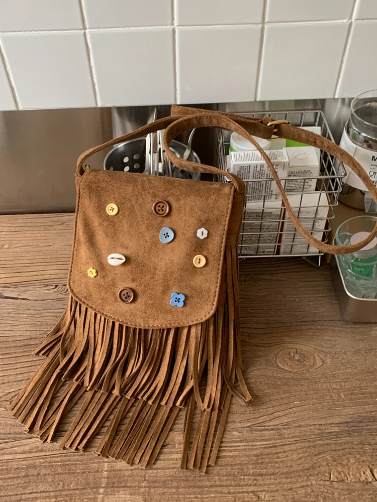 Torebka Mini z Frędzlami Retro Matowa Kolorowa Zapinana na Guzik Torba na Ramię Modna Uniwersalna Torba Damska Mała Kwadratowa Torba do Pracy Nowość 2025