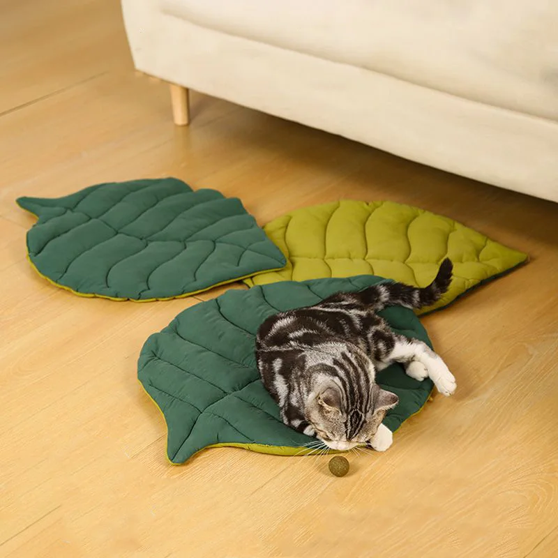 

Leaf Pet Cushion For Cats To Sleep In Winter Dog Sleeping Cushion For Autumn And Winter To Keep Warm And Prevent Freezing