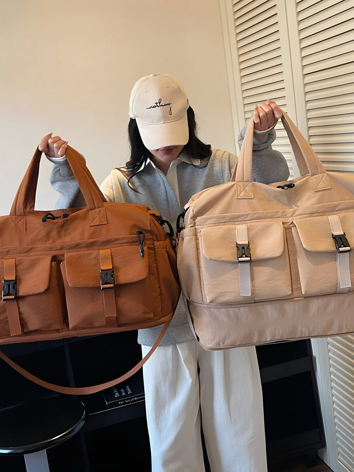 large-capacity-travel-bag-fashionable-crossbody-sports-fitness-bag-lightweight-luggage-for-short-business-trips-and-excursions