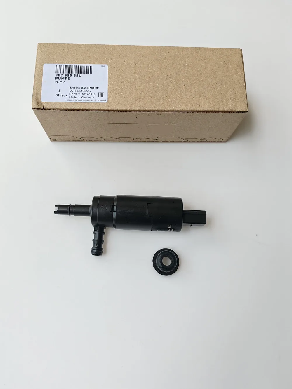 OEM 12V 2 Pins Headlight Cleaning Washer Pump For Audi Seat VW Skoda 1J0955681 / 3B0955681A / 3B7955681 / 67128377430, 671283774