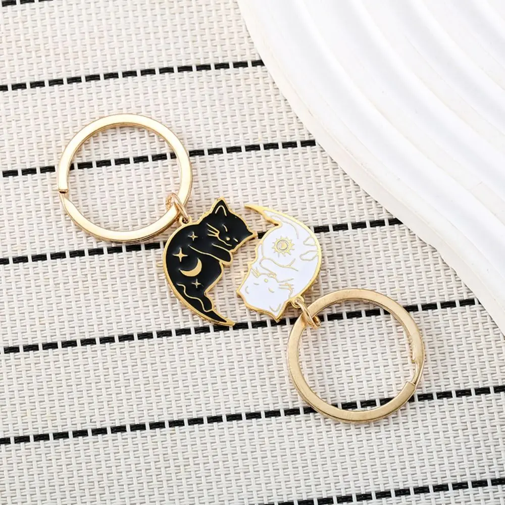 2PCS Hug Cat Couple Keychain Hanging Jewelry Bag Pendant Matching Cat Key Ring Cartoon Patchwork Sun Moon Cat Keychain