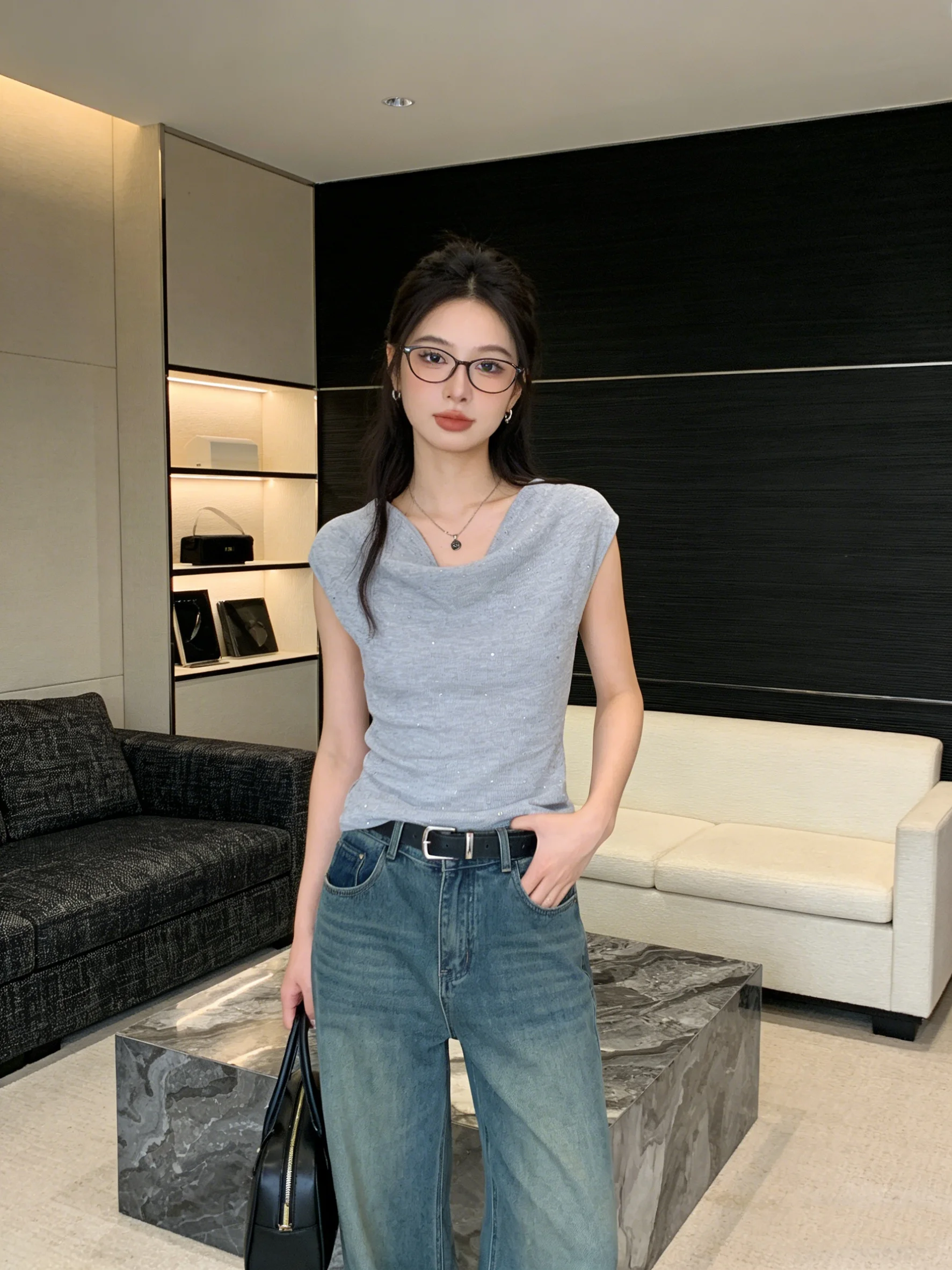 

Трикотажный топ в корейском стиле для женщин, облегающий, без рукавов, с вырезом, летний, модный, с бриллиантовой отделкой, дышащий, укороченный