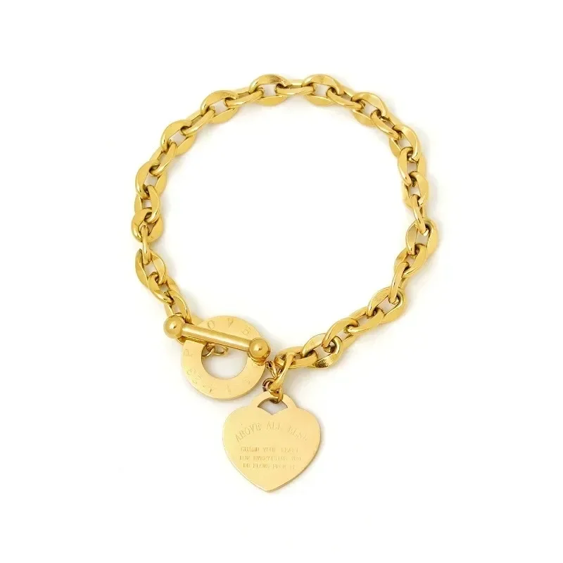 القلب OT مشبك أساور قلادة بحرف مستديرة للنساء 2025 موضة جديدة الاتجاه غرامة رائعة مجوهرات هدية