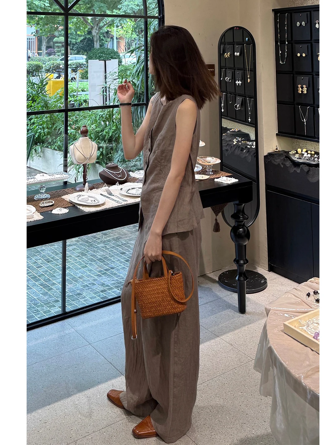 Fashionable Summer Linen Set Women's Sleeveless Embroidered Vest And Long Pants Two-Piece Suit Casual Style V-Neck Button-Up