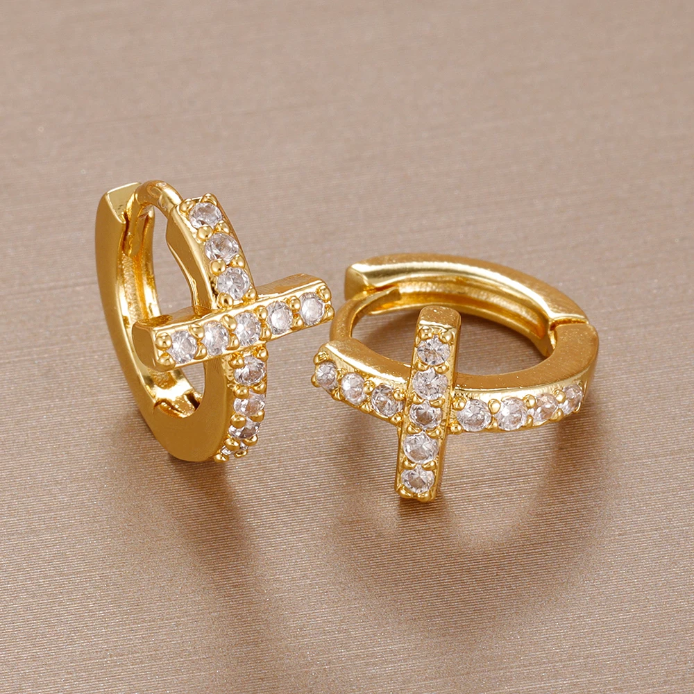 Pendientes de aro con cruz de circonita de acero inoxidable, estilo ligero y lujoso, para mujer, chapados en oro de 14K, joyería estética para fiesta.