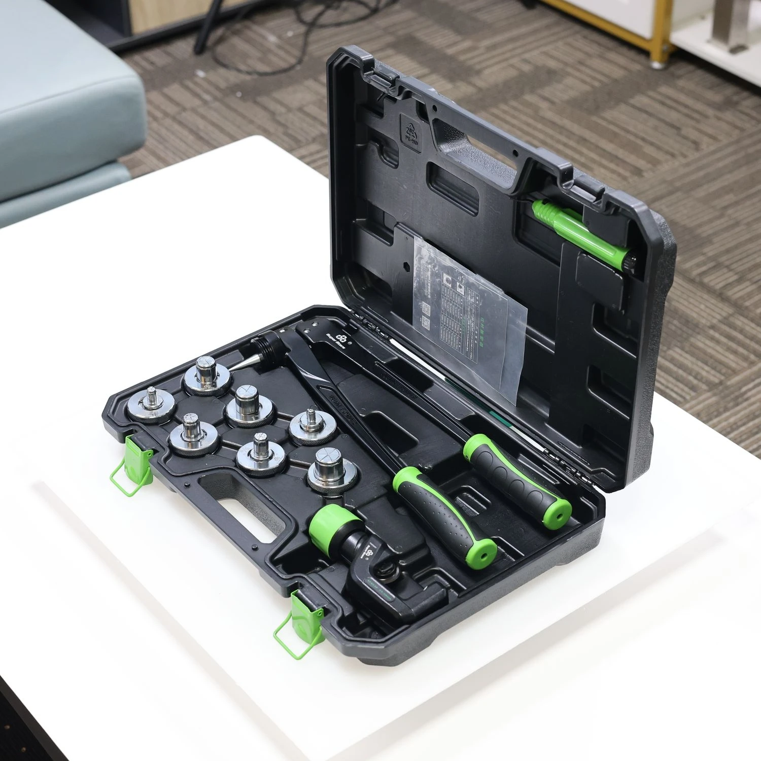 Popular ST-100A Lever Flaring Tool Easy Operation One-Sided Welding for Refrigeration System