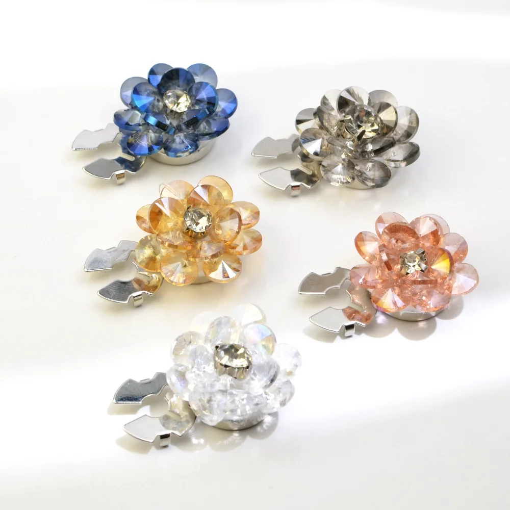 1 Pcs Multi-colored Crystal Flower Button Cover Golden-plated Three-dimensional Petal Shirt Button Suit Shirt Coat Accessories