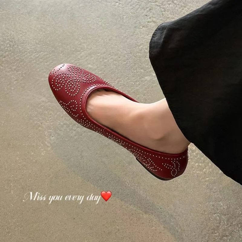2026 new spring autumn women pumps natural leather 22-25 cm split leather+sheepskin+pigskin round toe rivet women shoes fashion