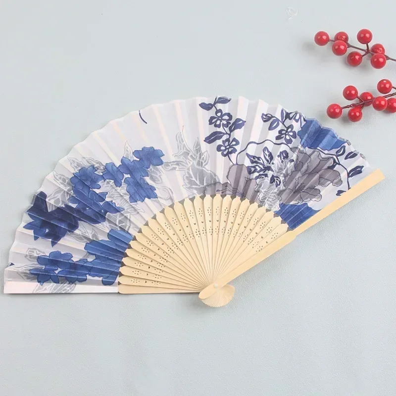 Chinese Vintage Cloth Fans Flower Patterns Wooden Handle Folding Fan Classical Dance Party Performance Tool Gift Decorations