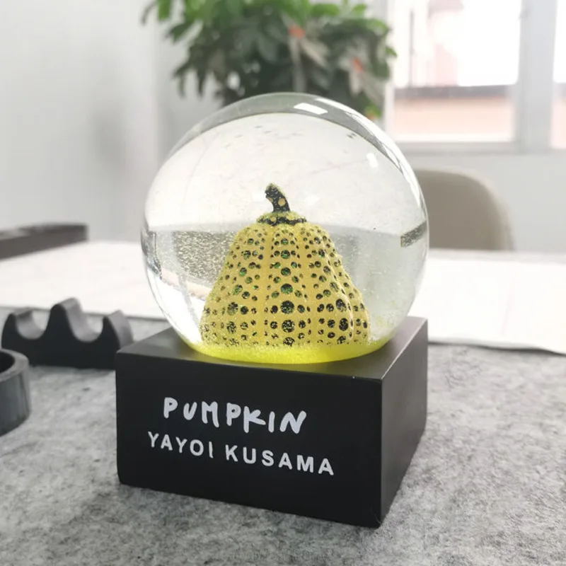 Yayoi Kusama Pumpkin Crystal Ball Ornaments Fashion Artistic Dots Pumpkin Artwork Decor Luxury Brand Pumpkin Sculpture Gifts