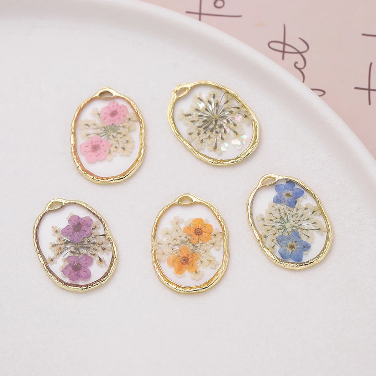 3Pcs Color Flowers Core Geometry Ovals Shape Floating Locket Charms DIY Jewelry Garment Pendant Accessories