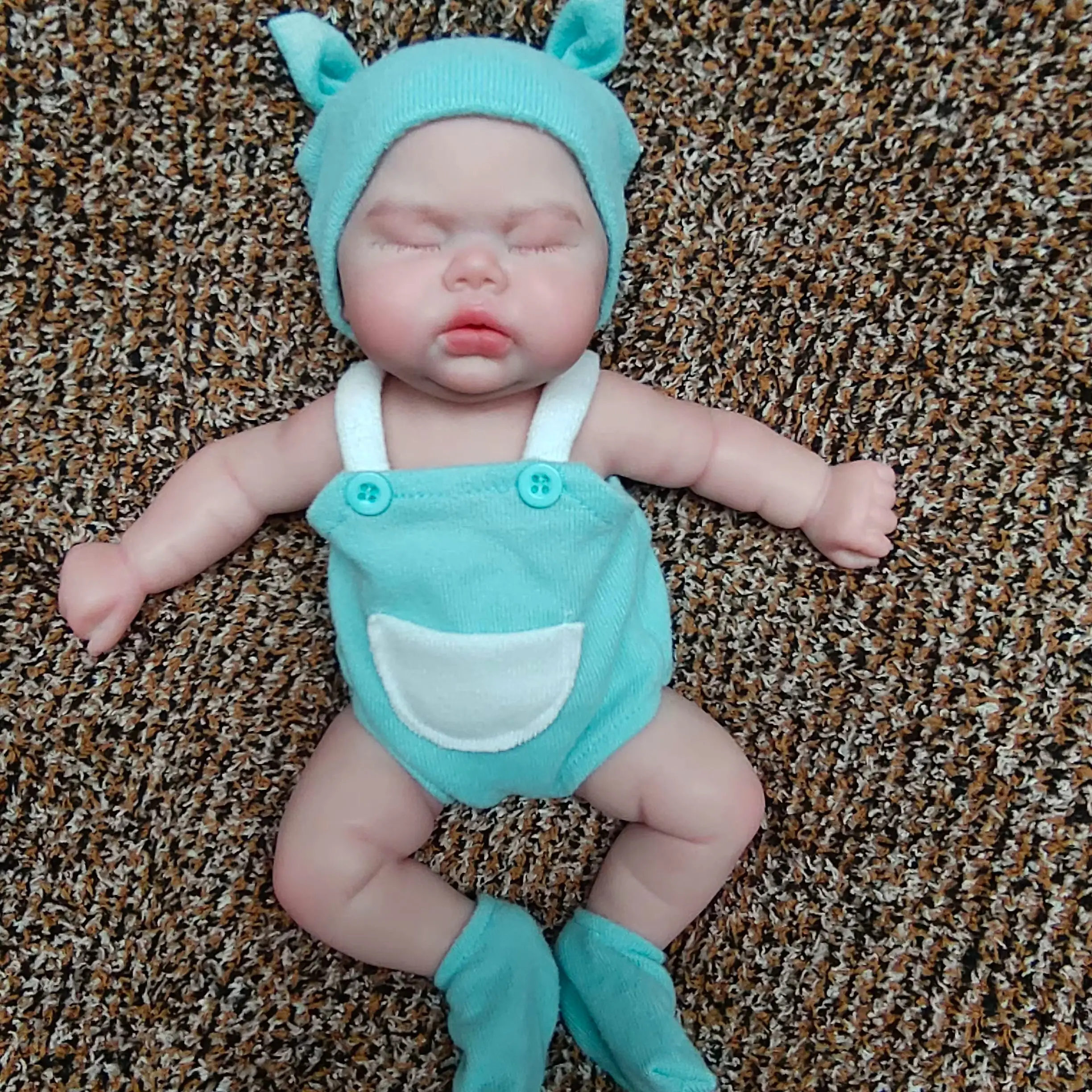 13 Inch Lifelike Closed Eyes Silicone Reborn Doll with Eyelashes Realistic Collectible Art Doll Complete Outfit Set