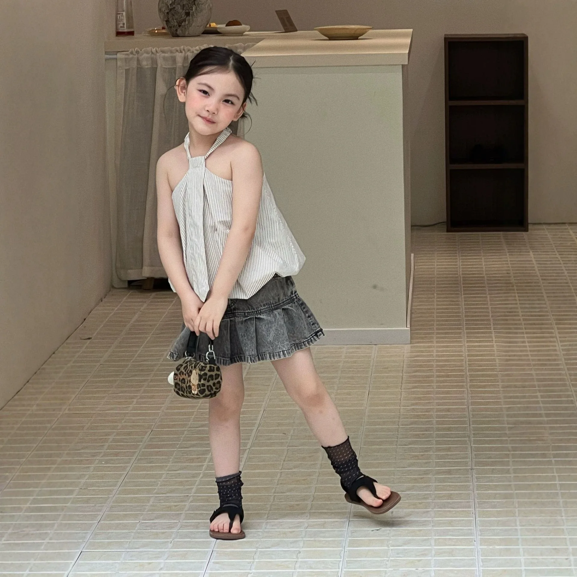 Girls' 2026 Summer New Korean Version Forest Style Strap Top Casual denim Skirt Pants Stylish Two Piece Set