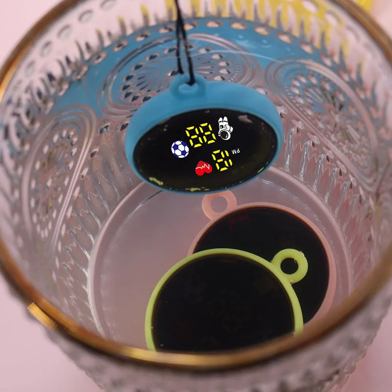 Creative Love LED Electronic Watch Astronaut Light Carrying Pendant Key Chain Watches Children Students Touch Waterproof