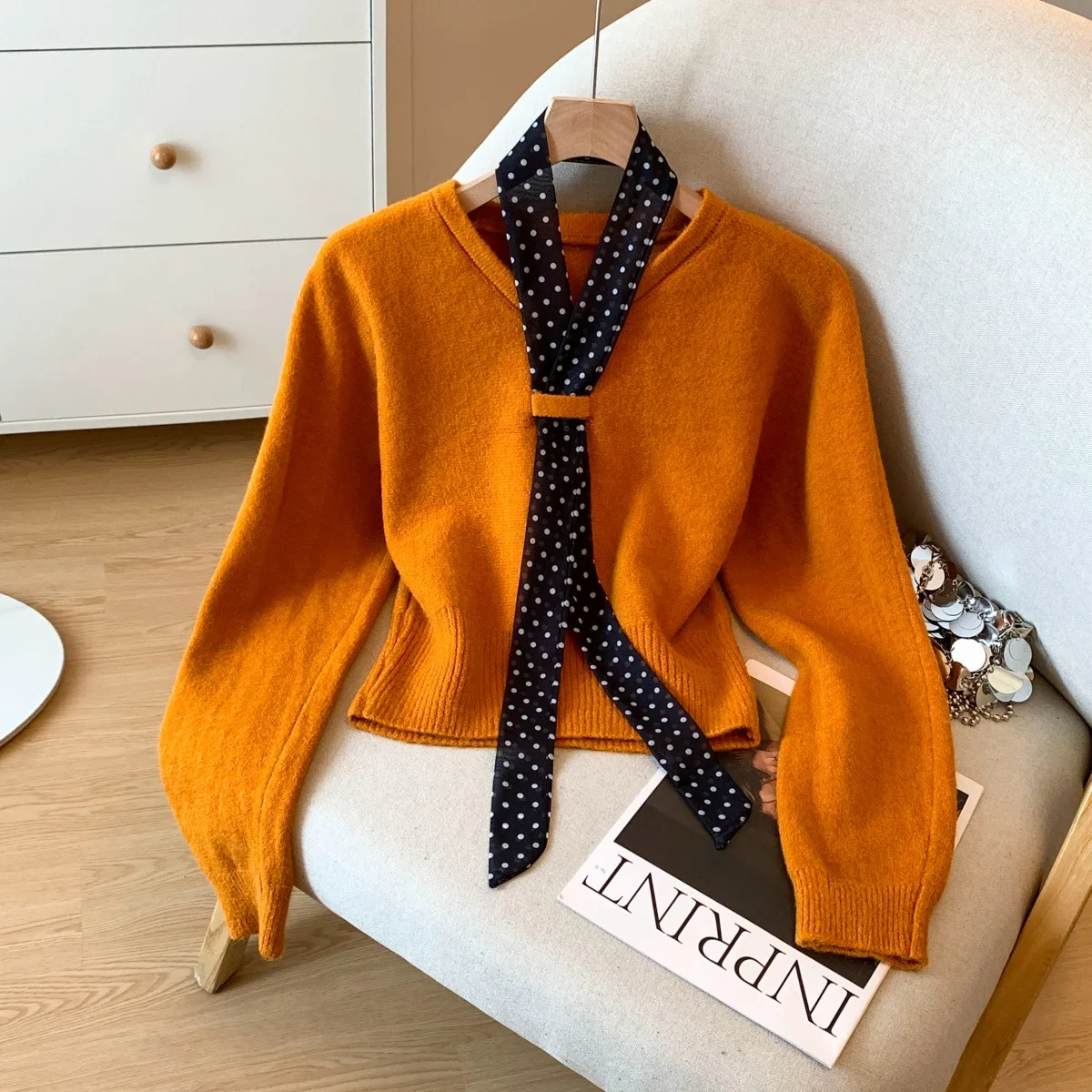 

Белый улучшающий оранжевый свитер в горошек, женский базовый слой, топ, осень-зима, новый шарф с нежным ветром в горошек, трикотаж