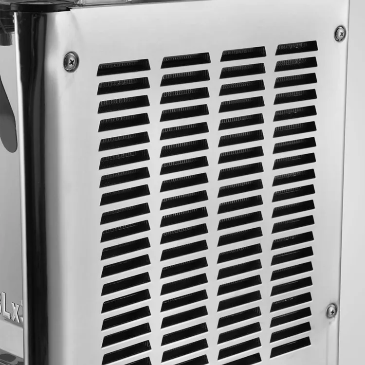 Commercial 3 Tank Stainless Steel Beverage Dispenser CE Certified Cold Drink Cocktail Machine 4.75 Gallons Per Tank 18 Units