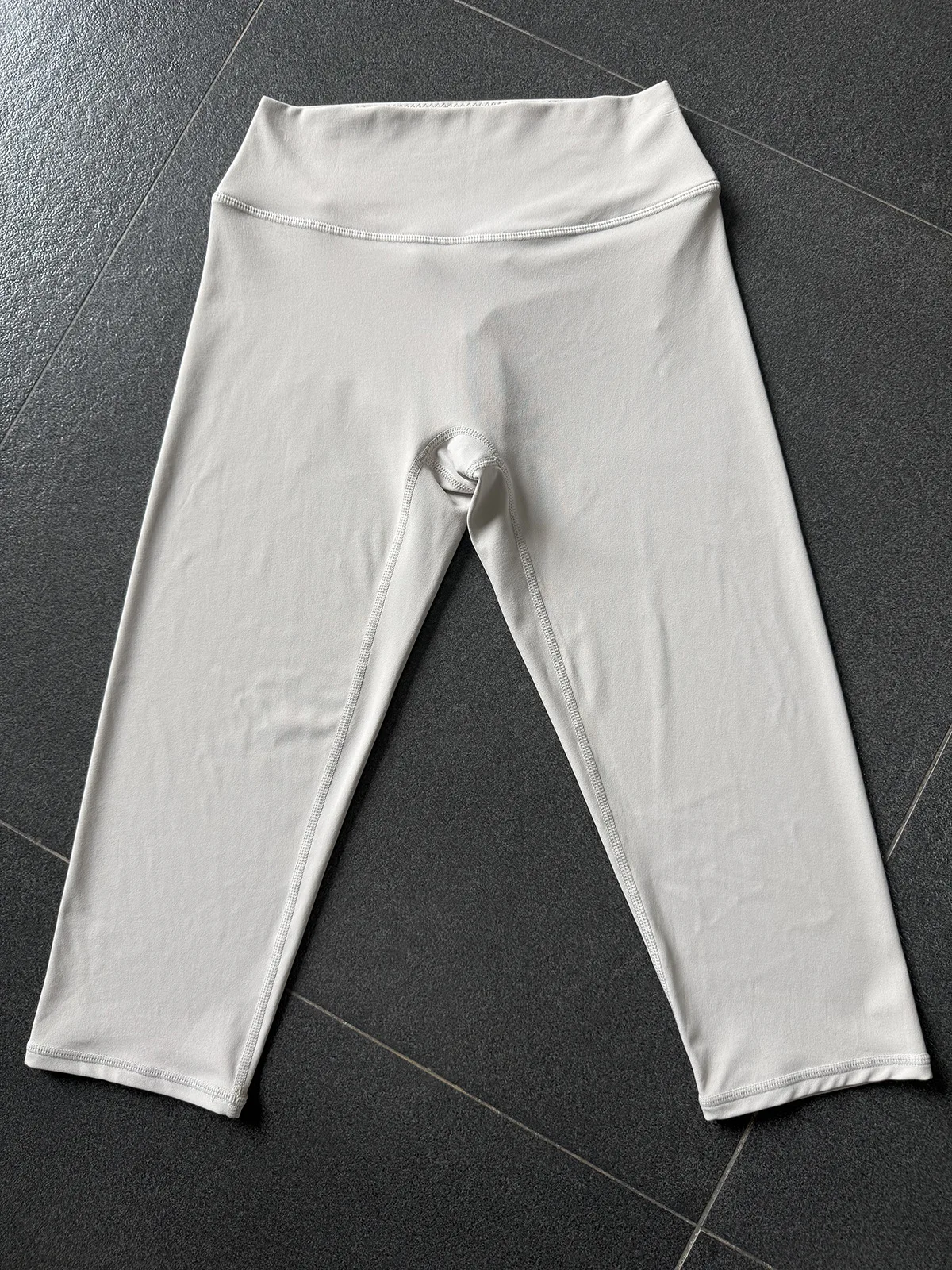 Gym Workout Shorts Women's Yoga Capri Pants Tummy Control Butt Lifting Running Gym Shorts European American Style New