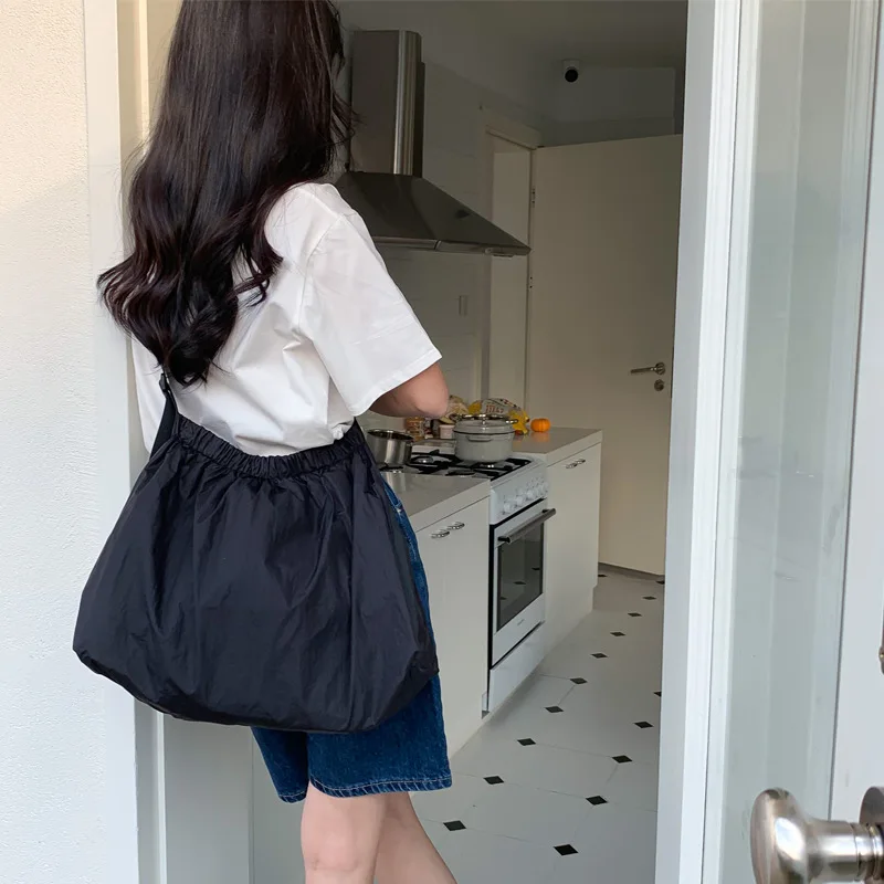 Shoulder Bag Casual Korean Style Pleated New Nylon Soft Fabric Large Capacity Storage Bag Simple Solid Color Bolsas All-Match