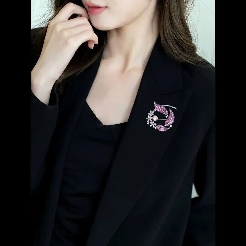 Брошь-аксессуар для пальто во французском стиле ретро для женщин, фиксированная булавка для одежды, брошь в виде листьев жемчуга циркона9521