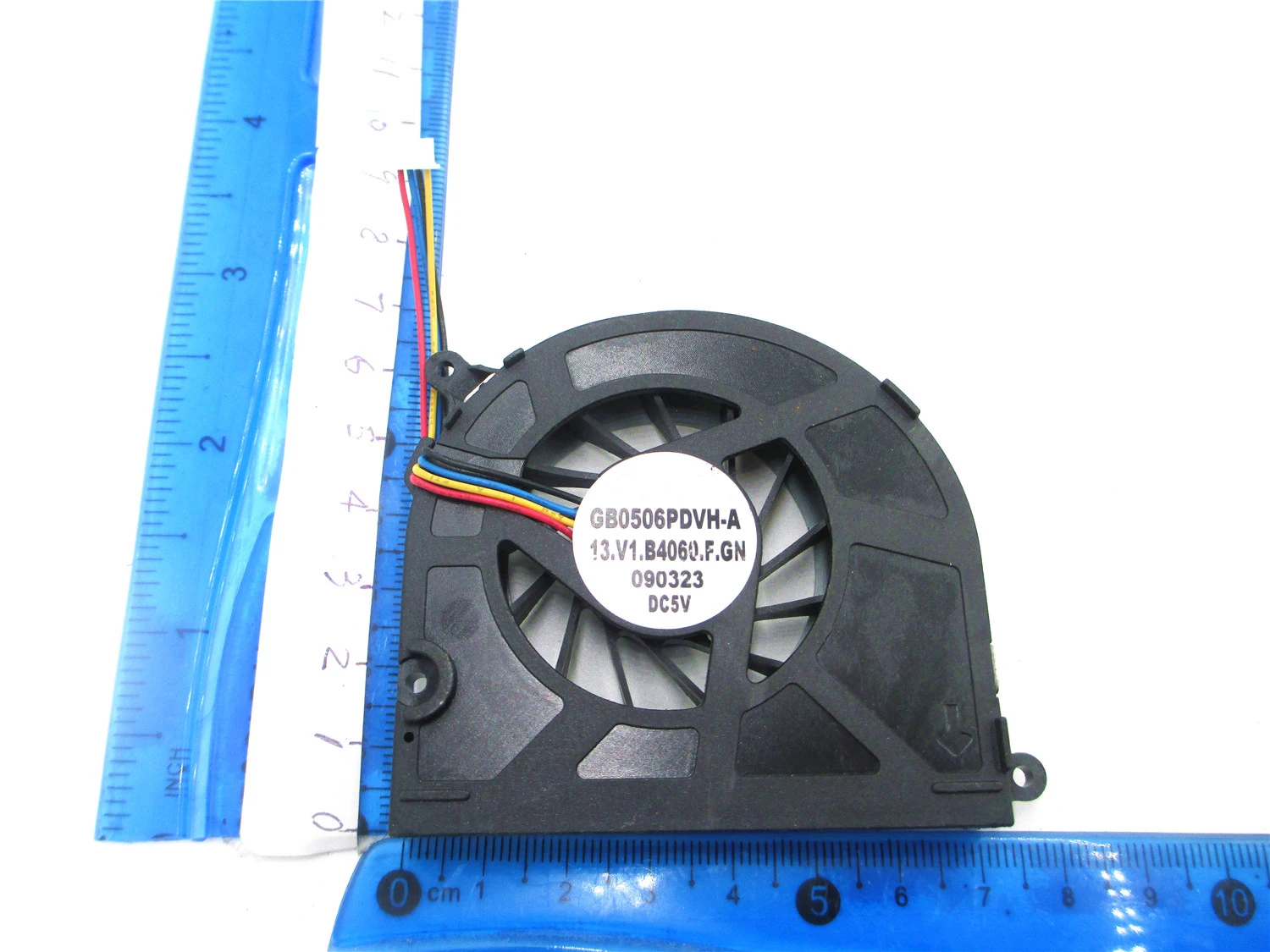 

new cpu fan FOR ASUS Z65 Z65R Z65H Haier T68D T68 T68G T68M A680 KDB05105HB-7H77 GB0506PDVH-A laptop fan