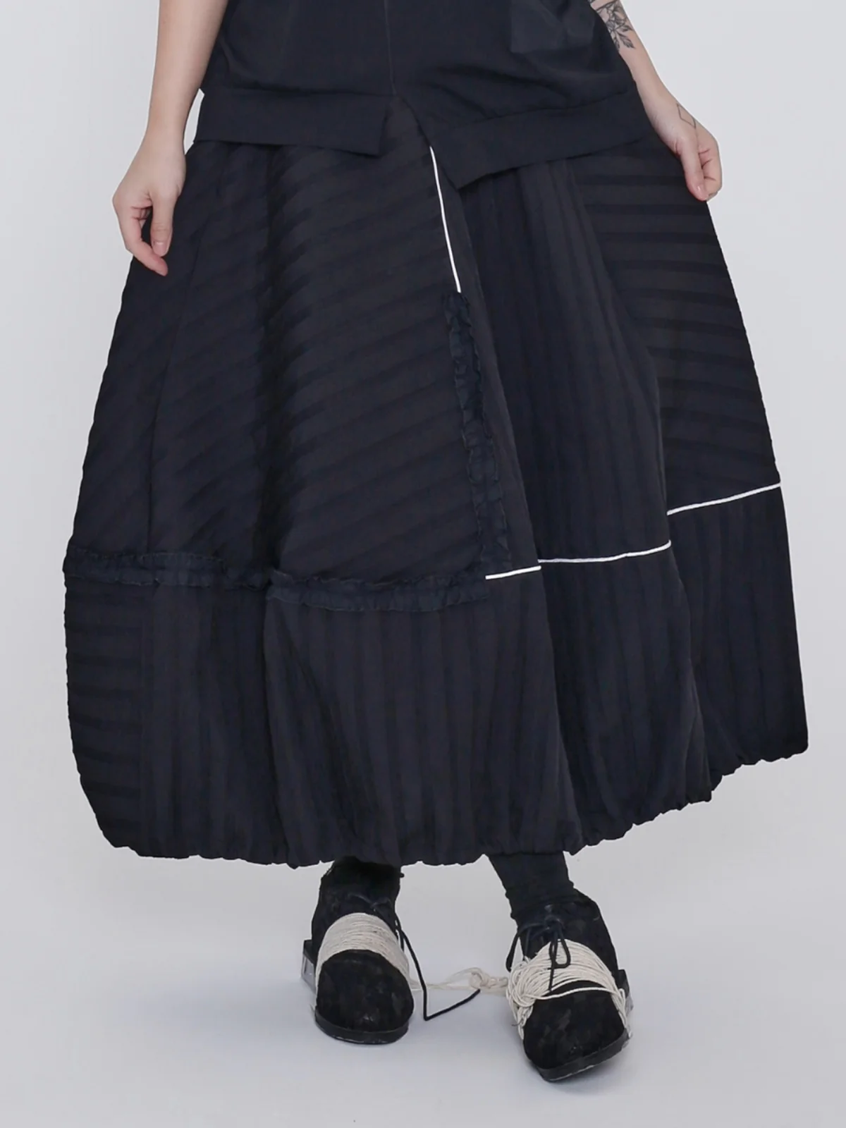 Dark Series New 2025 Invisible Search Bell Bottom Skirt Elastic Waist Patchwork plus Size Flower Bud Half-length Skirt