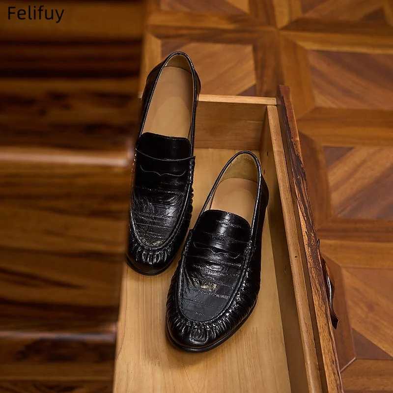 British Style Genuine Leather Loafers Pleated Men’s round Toe Low Heel Slip-On Commuter Shoes Breathable Flat Footwear for Daily