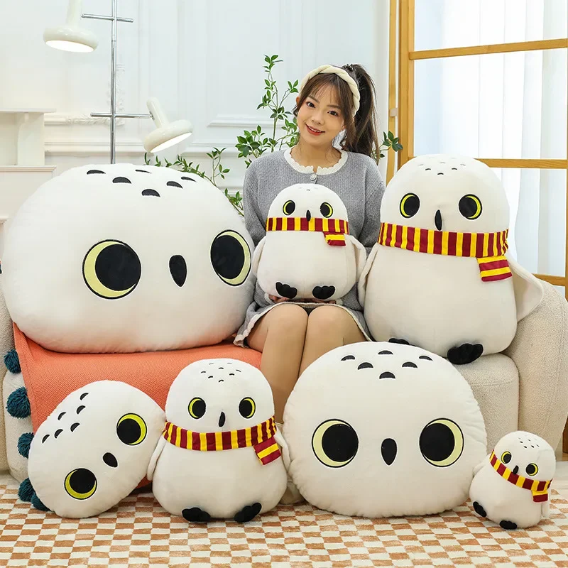 Miniso 25-60cm hedwig boneca de pelúcia preenchimento lenço macio coruja anime travesseiro de pelúcia bonecas coleção quarto ornamento presente aniversário das crianças