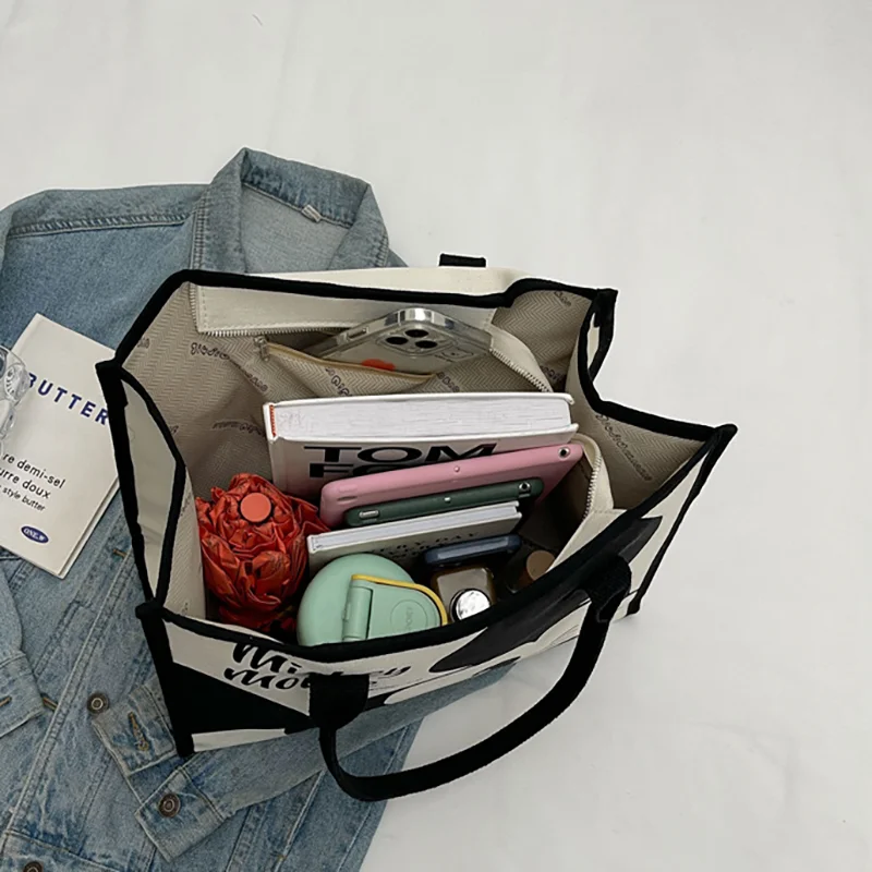 Disney Mickey Women's Large Capacity Shoulder Bag Korean Version Tote Handbag Fashionable Canvas Bag Daily Commuting image 3