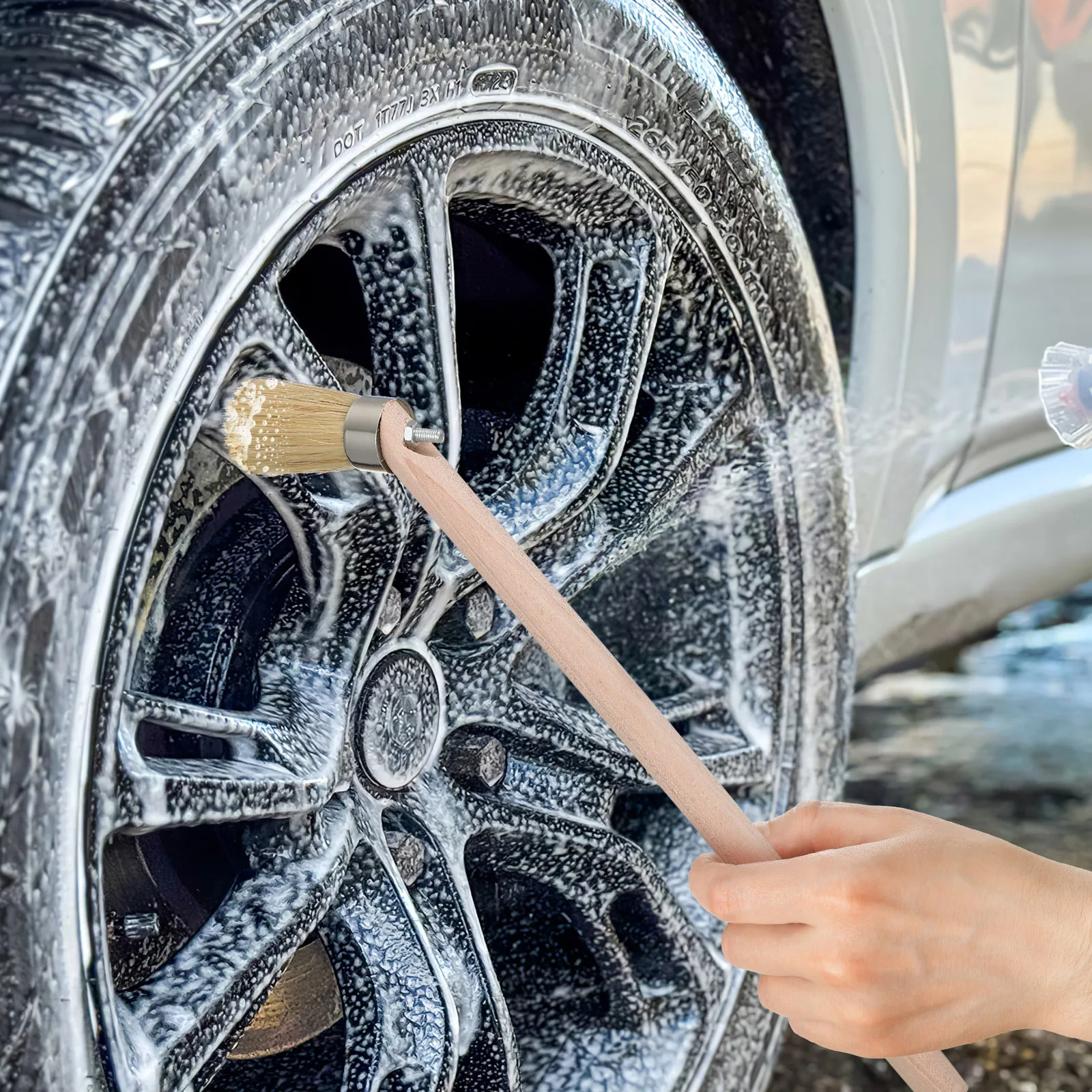 

25cm Curved Handle Tire Brush Wooden Grip for Precise Paste Application and Maintenance Automotive Tools Tire Tools