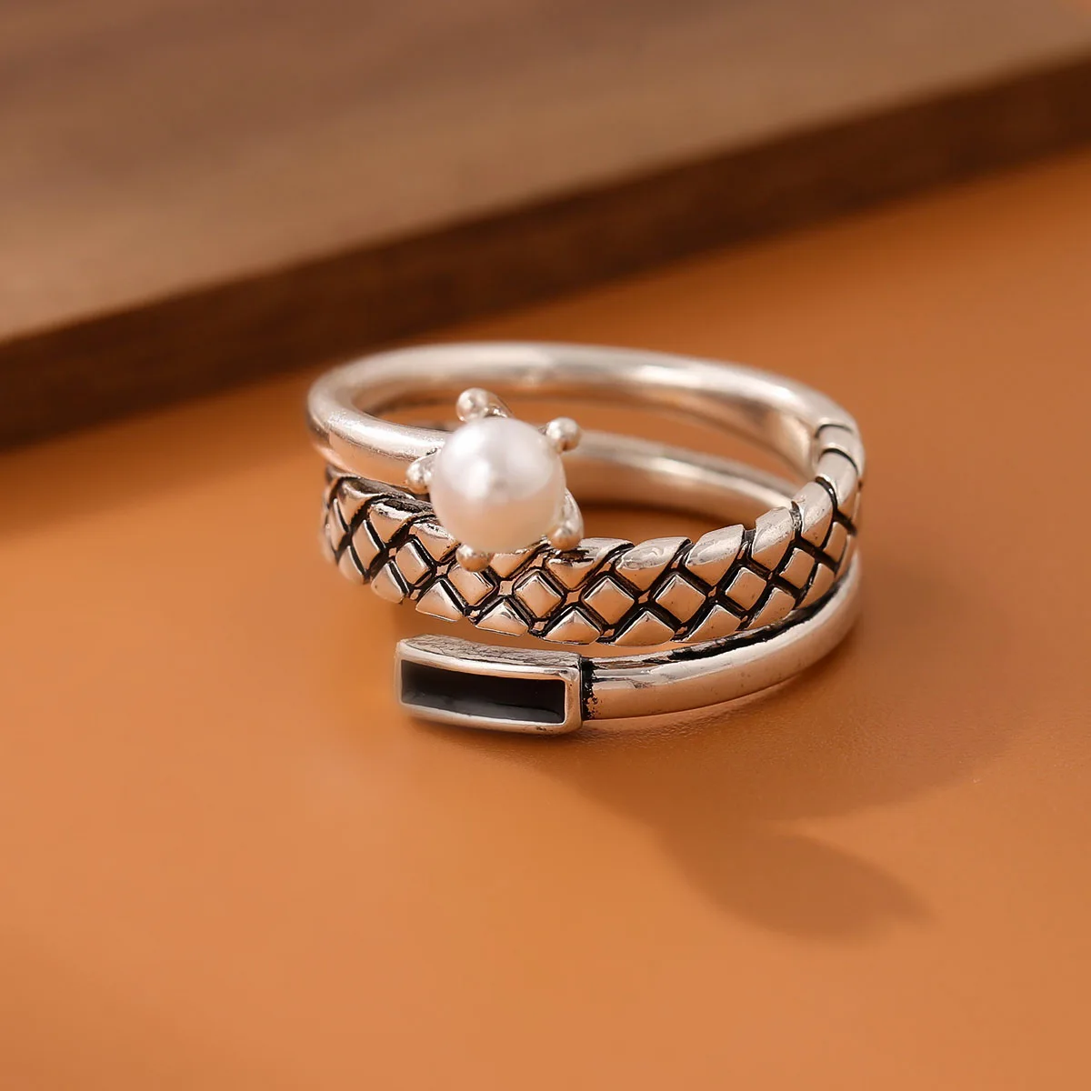 

Европейский стиль, новые женские ювелирные изделия из стерлингового серебра 925 пробы со змеиным узором, ретро индивидуальные модные открывающиеся кольца с жемчугом R304