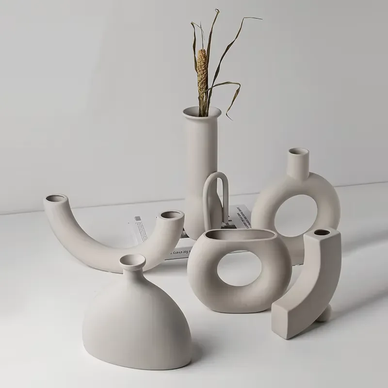 Modern Geometric Abstract Decorative White Ceramic Vase for Home Decoration