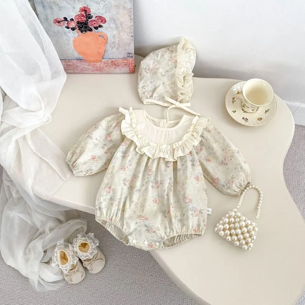 

2025 Retro Newborn Clothes Cotton Hat Suit Long Sleeve Floral Lace Romper Spring
