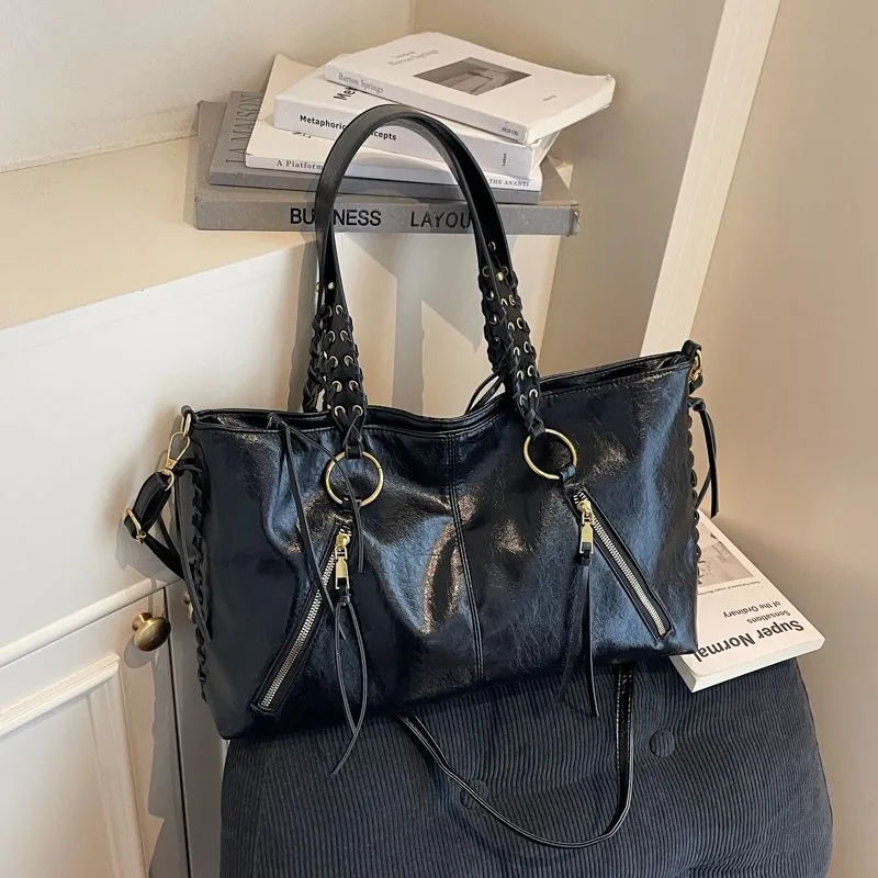 

Large-capacity Bag New Commuter Single Shoulder Crossbody Tote Bag Loose Feeling Backpack Exquisite Simple Casual Personality