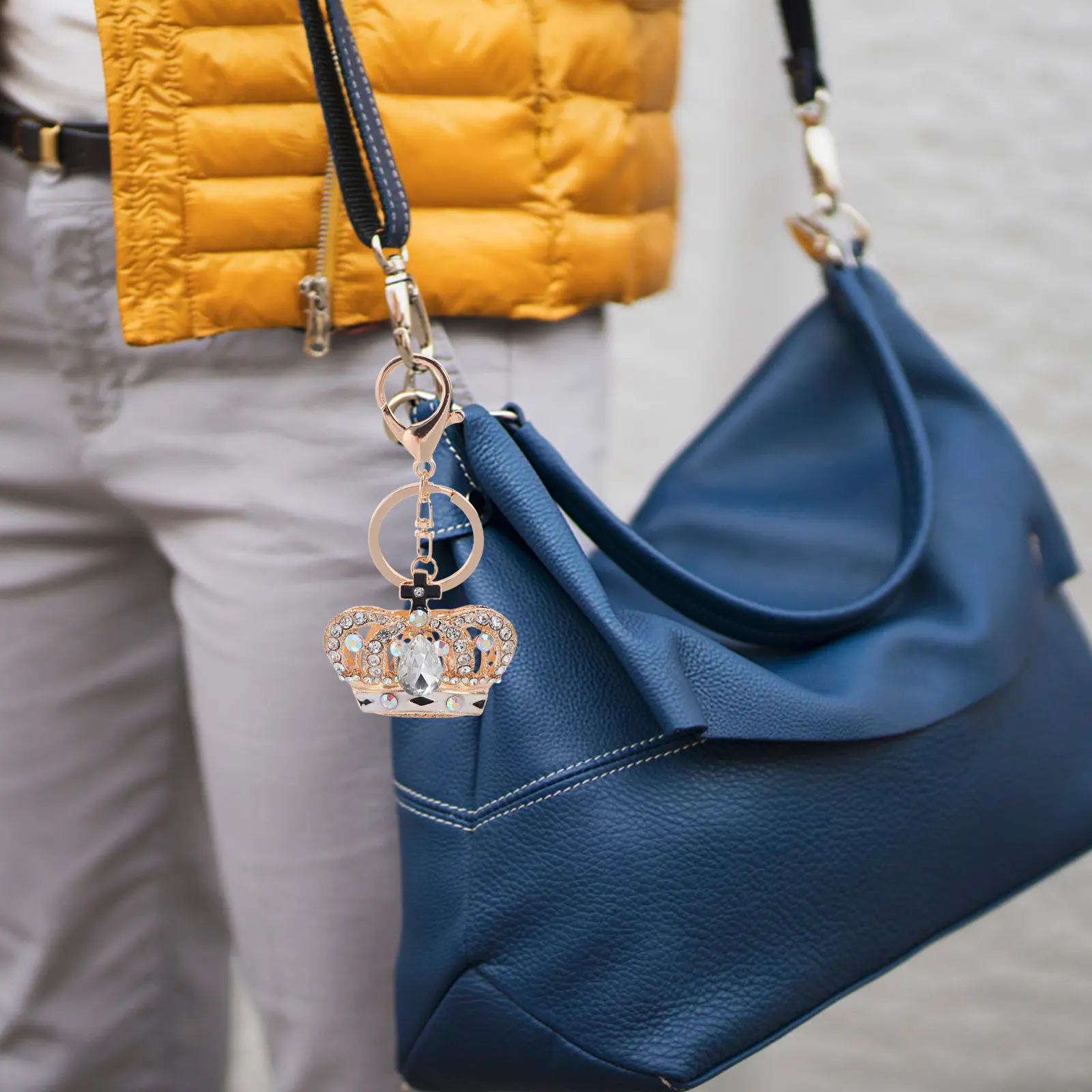 Elegant Crystal Crown Keychain Stylish Rhinestones Queen Ring Luxury Bling Purse Decorative Charm Women