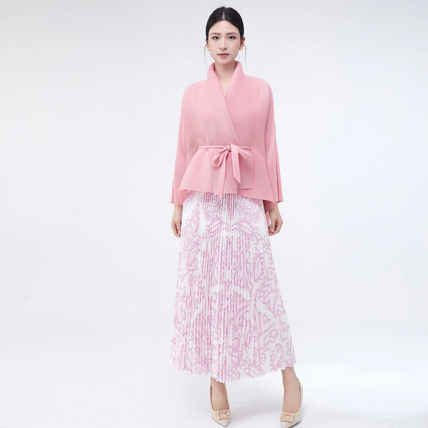 

Shawl Jacket And Printed Long Skirt Two-Piece Set 2025 High-End Textured Miyake Pleated Trendy Women's Pink Stretchy Outfit